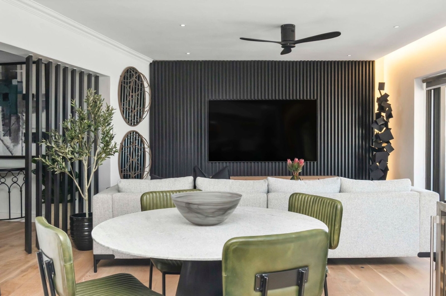 3 Bedroom Property for Sale in Sea Point Western Cape